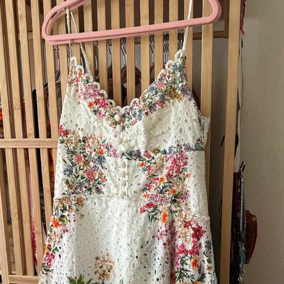 COPY - Farm Rio Delicate Forest Scarves Eyelet Asymmetrical Midi Dress off whit… - Picture 1 of 4